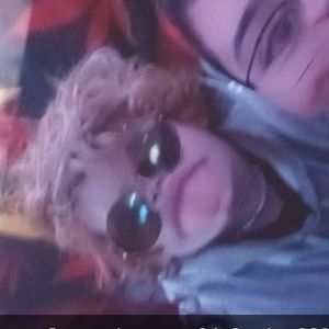 Meet your Posher, Val